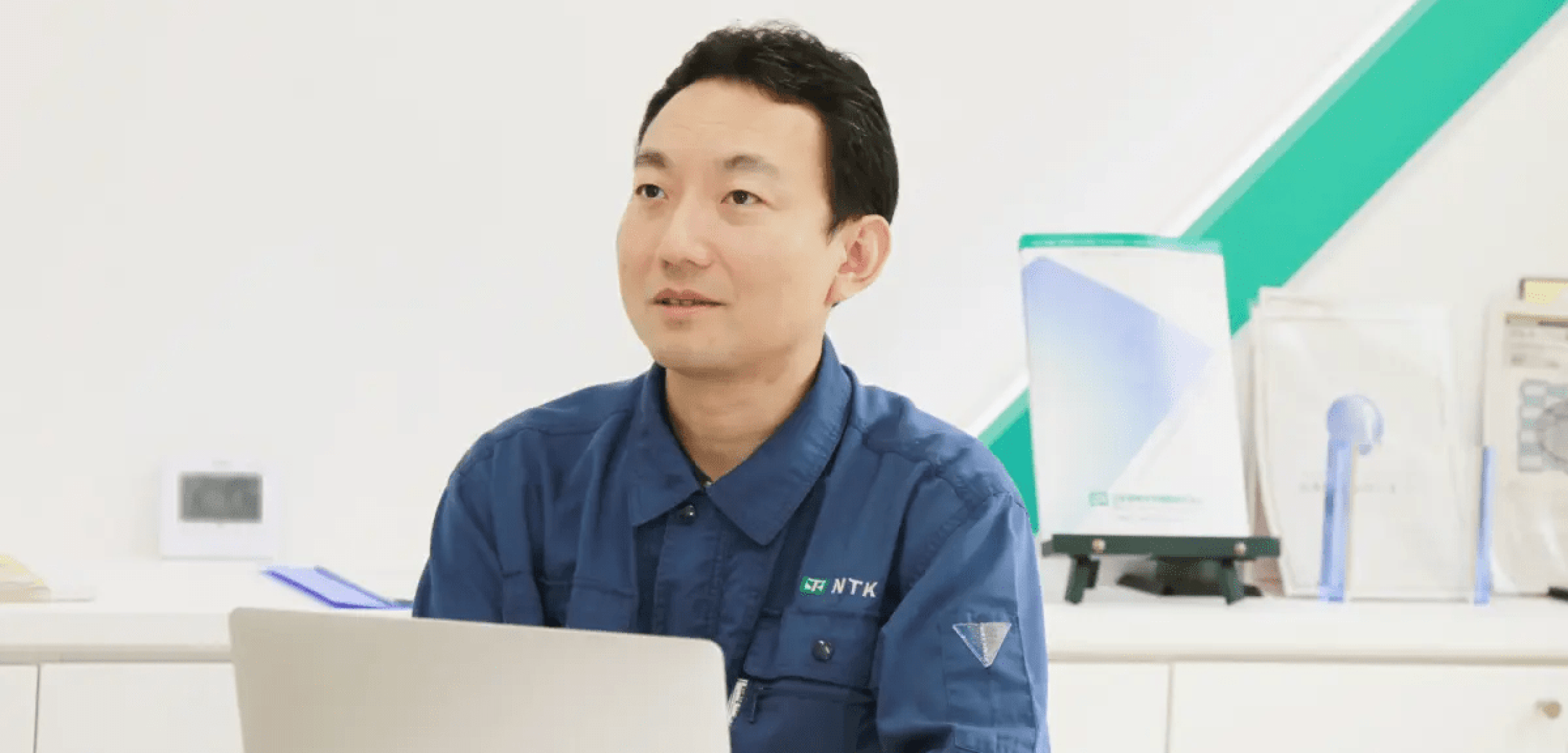 日本特殊光学樹脂株式会社 代表取締役 佐藤 公一 様