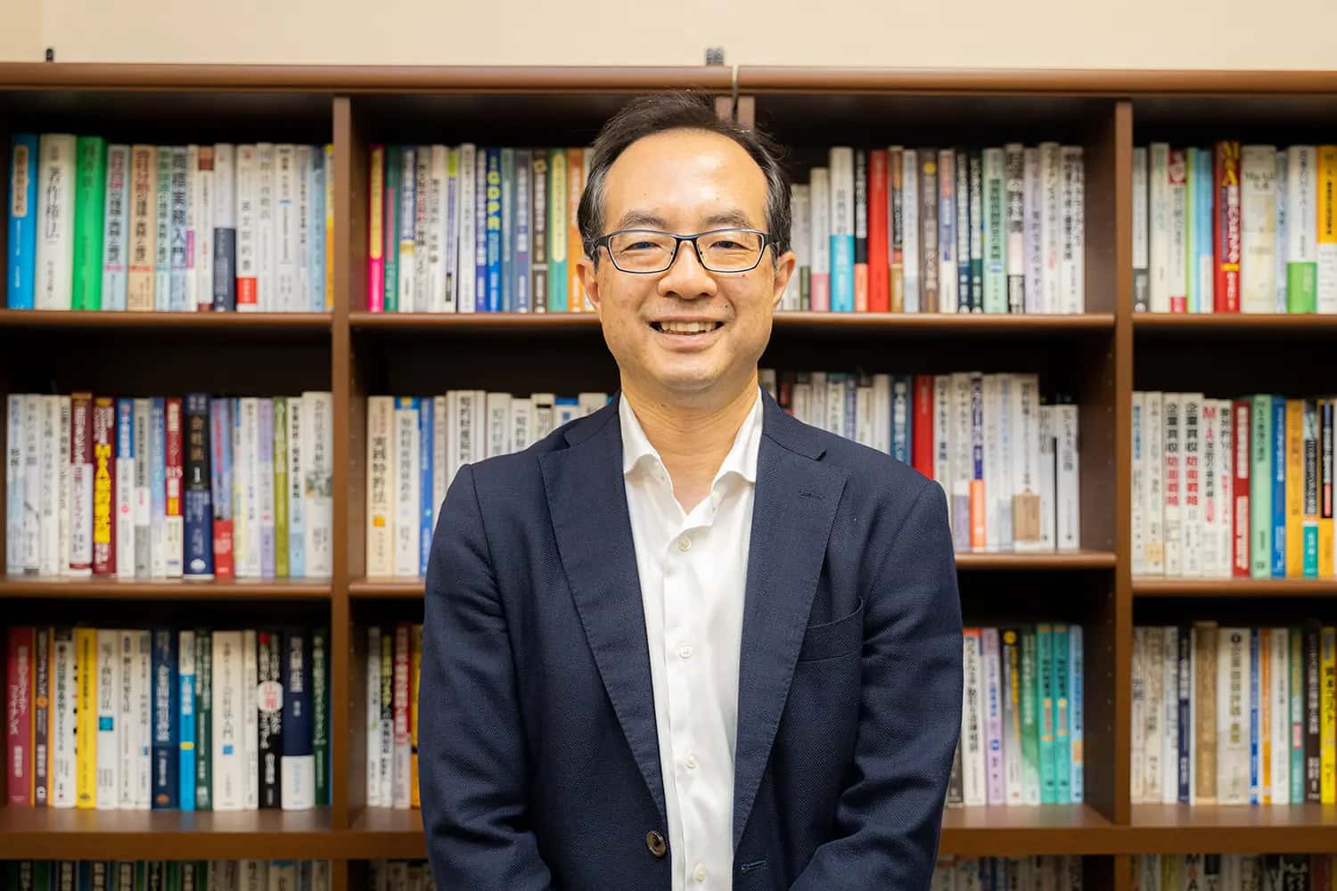 契約書レビュー業務をAIツールの活用で効率化しクリエイティブな仕事に専念